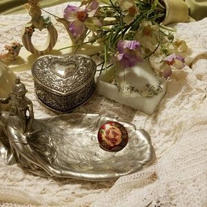 🔴FINAL🔴Enameled Scarf Slide